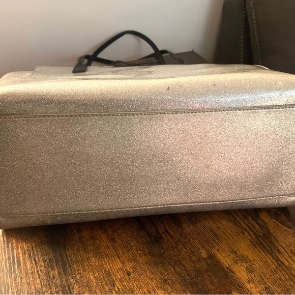 Kate Spade zip/top tote - Picture 3 of 7